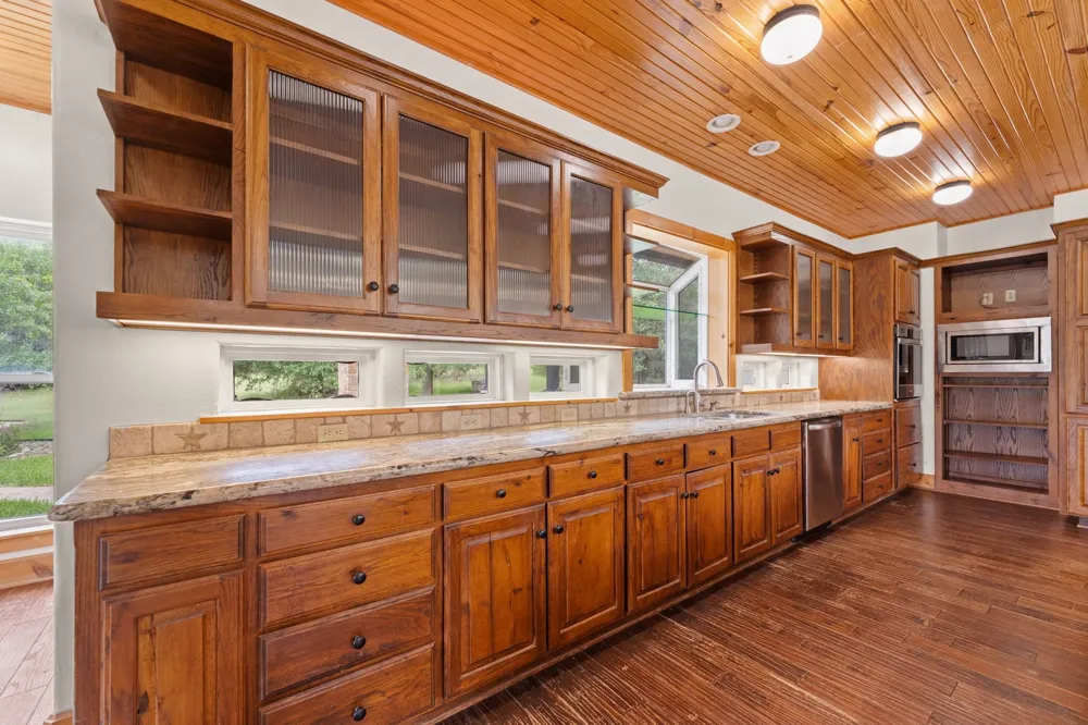 1127 Mallard Lane Glen Rose, TX 76043