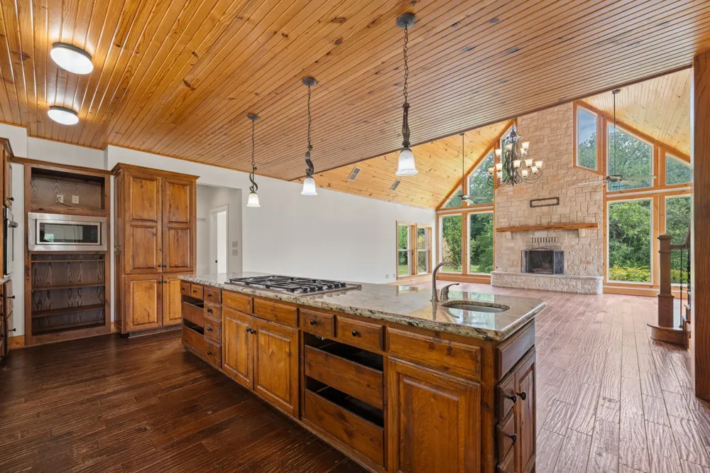 1127 Mallard Lane Glen Rose, TX 76043