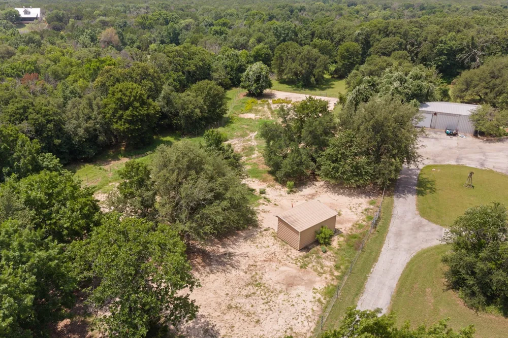 1127 Mallard Lane Glen Rose, TX 76043