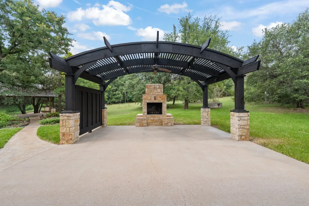 1127 Mallard Lane Glen Rose, TX 76043