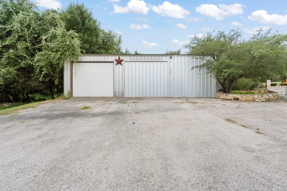 1127 Mallard Lane Glen Rose, TX 76043