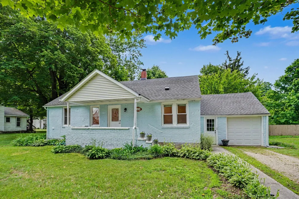 220 E James Street Lawrence, MI 49064