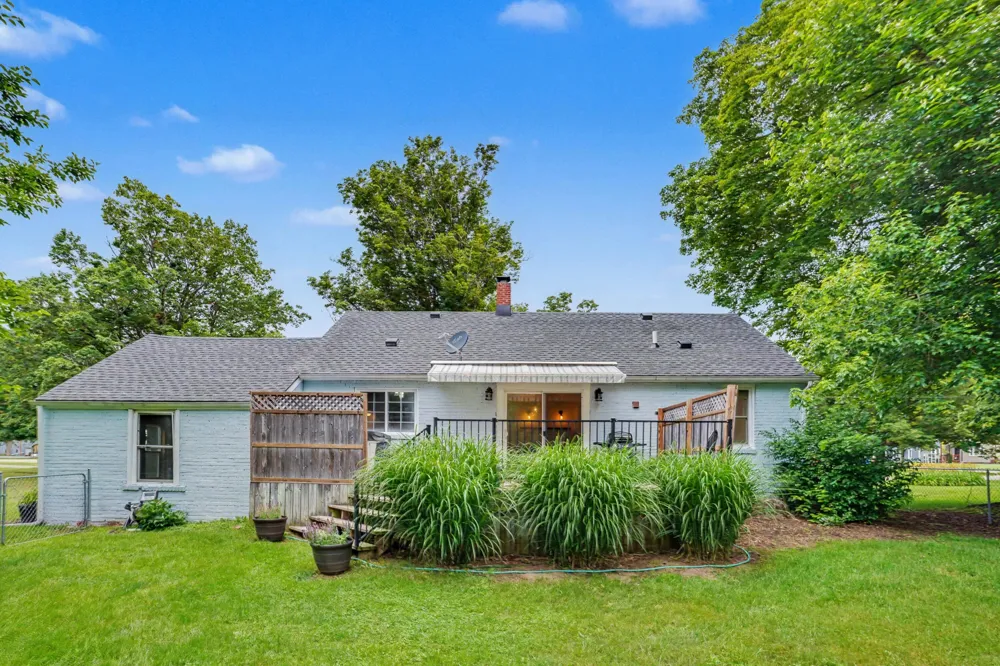 220 E James Street Lawrence, MI 49064