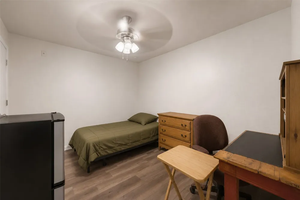 527 Southwest Parkway #303 College Station, TX 77840