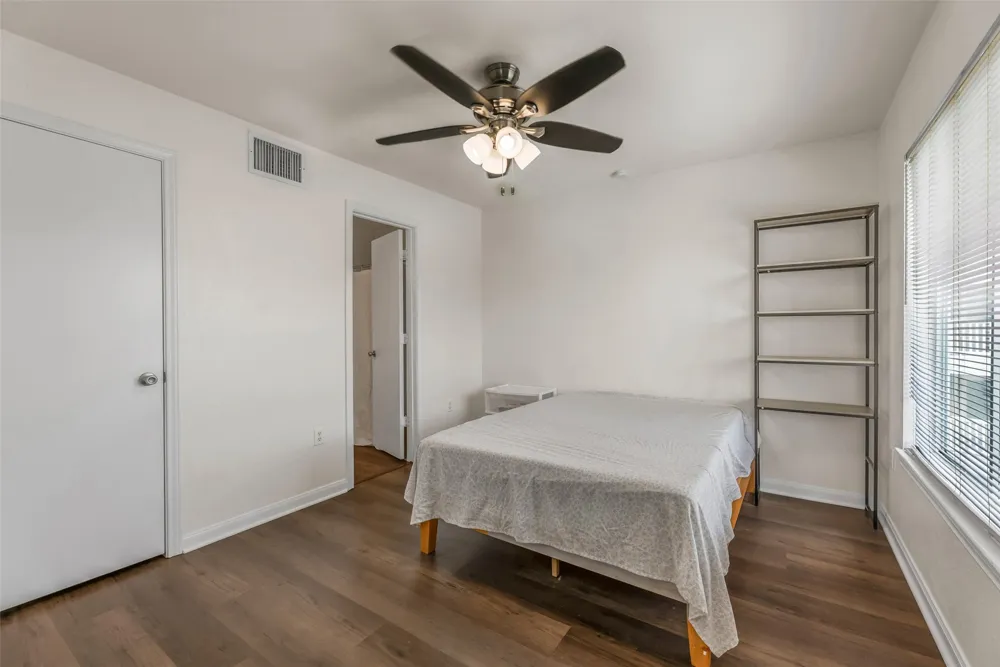 527 Southwest Parkway #303 College Station, TX 77840