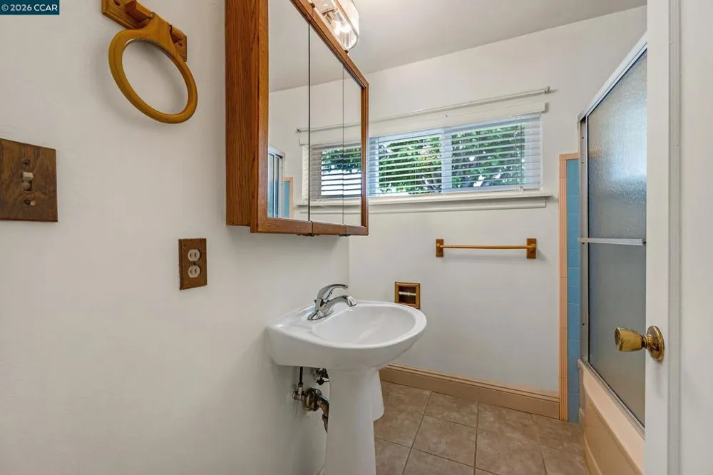 3730 Ramsey Ct El Sobrante, CA 94803
