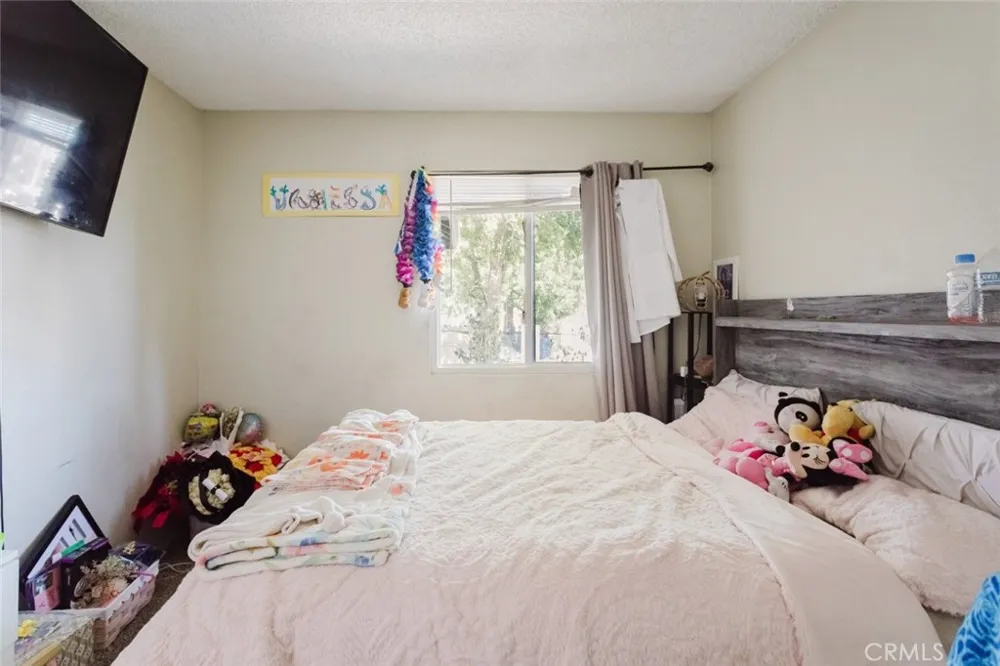 37672 Lasker Avenue Palmdale, CA 93550