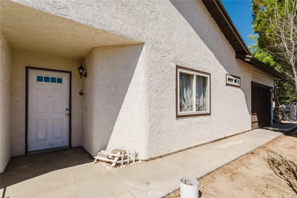 37672 Lasker Avenue Palmdale, CA 93550