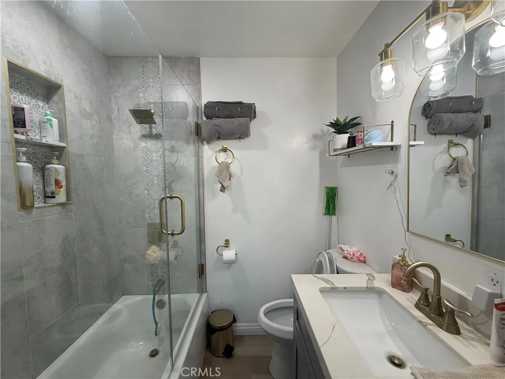 1101 W 152nd Compton, CA 90220