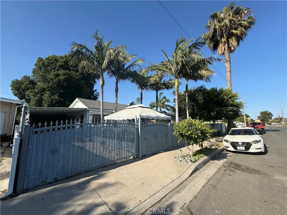 1101 W 152nd Compton, CA 90220
