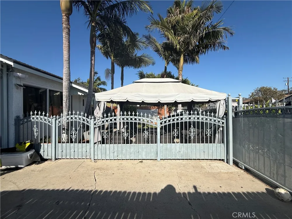 1101 W 152nd Compton, CA 90220