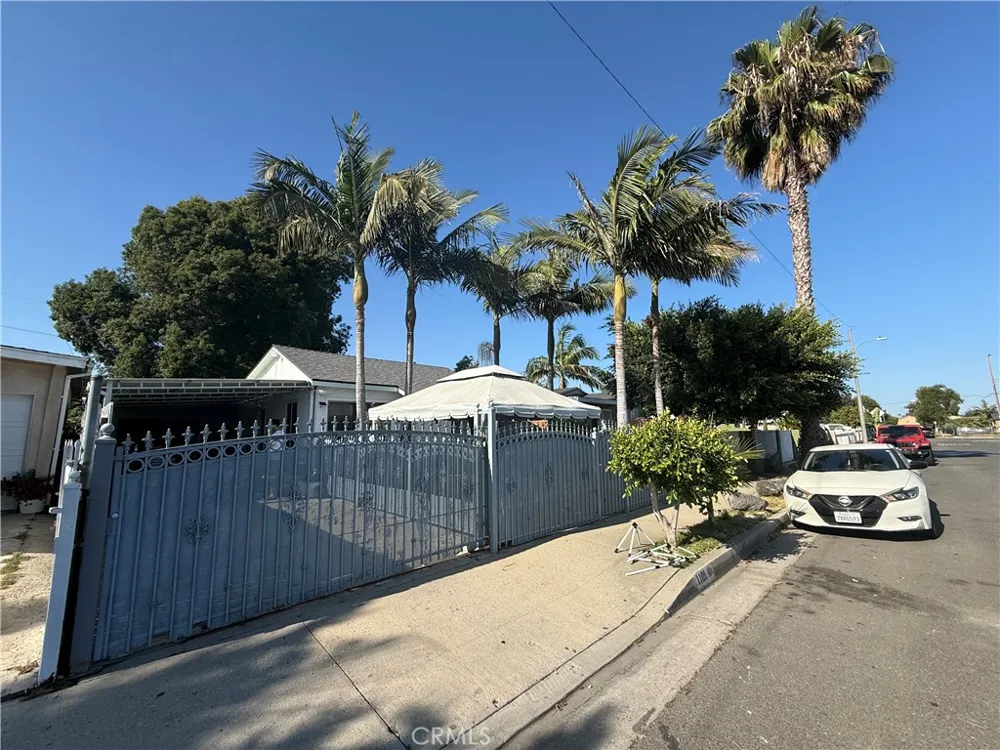 1101 W 152nd Compton, CA 90220