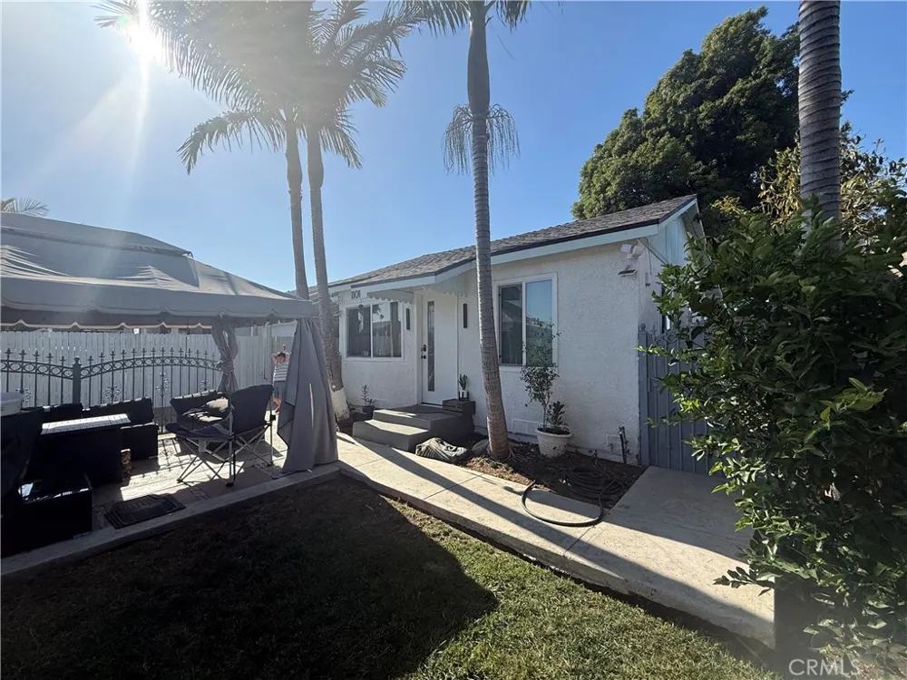 1101 W 152nd Compton, CA 90220