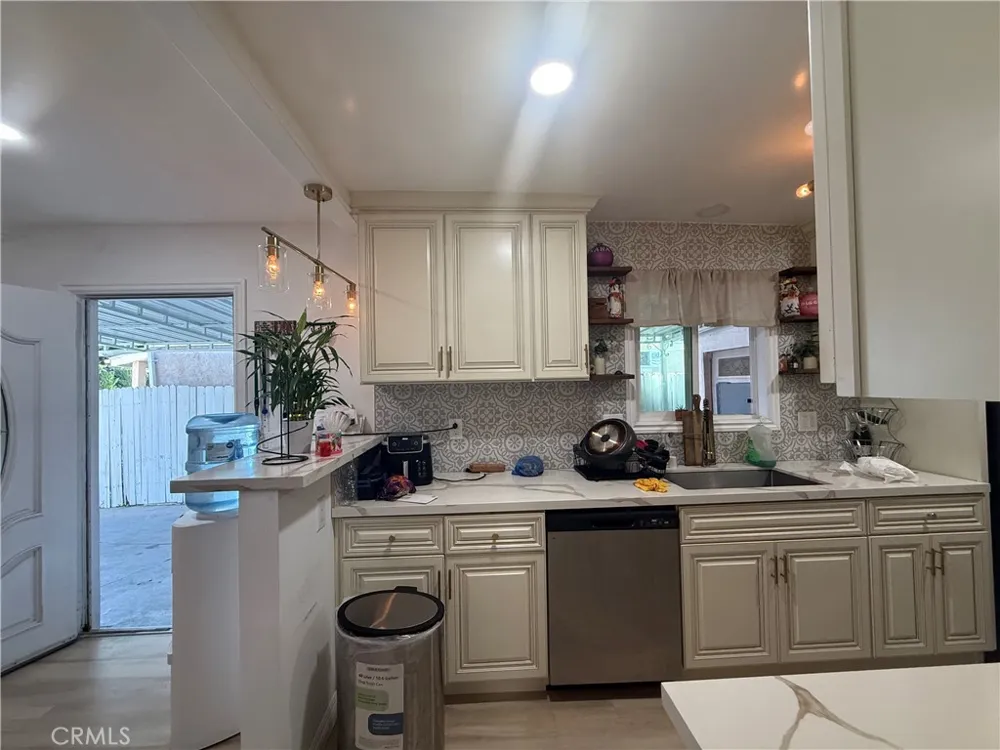 1101 W 152nd Compton, CA 90220