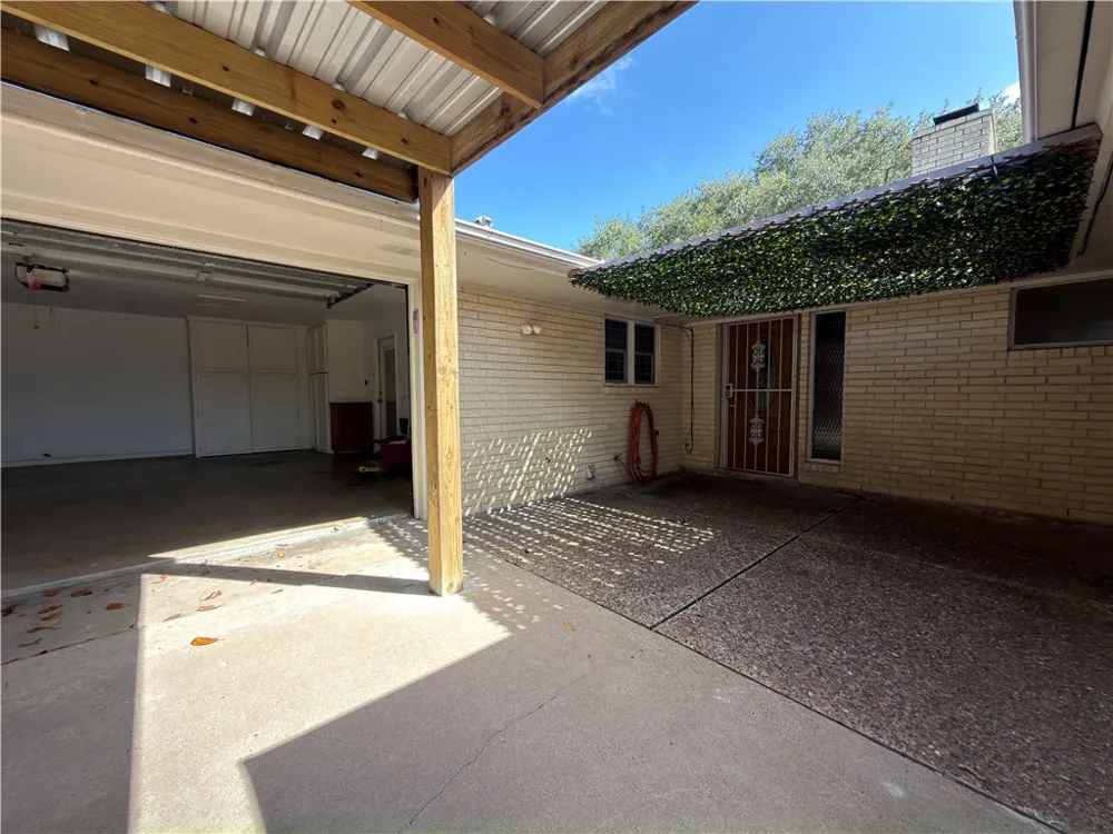 4302 Pecan Valley Drive Corpus Christi, TX 78413