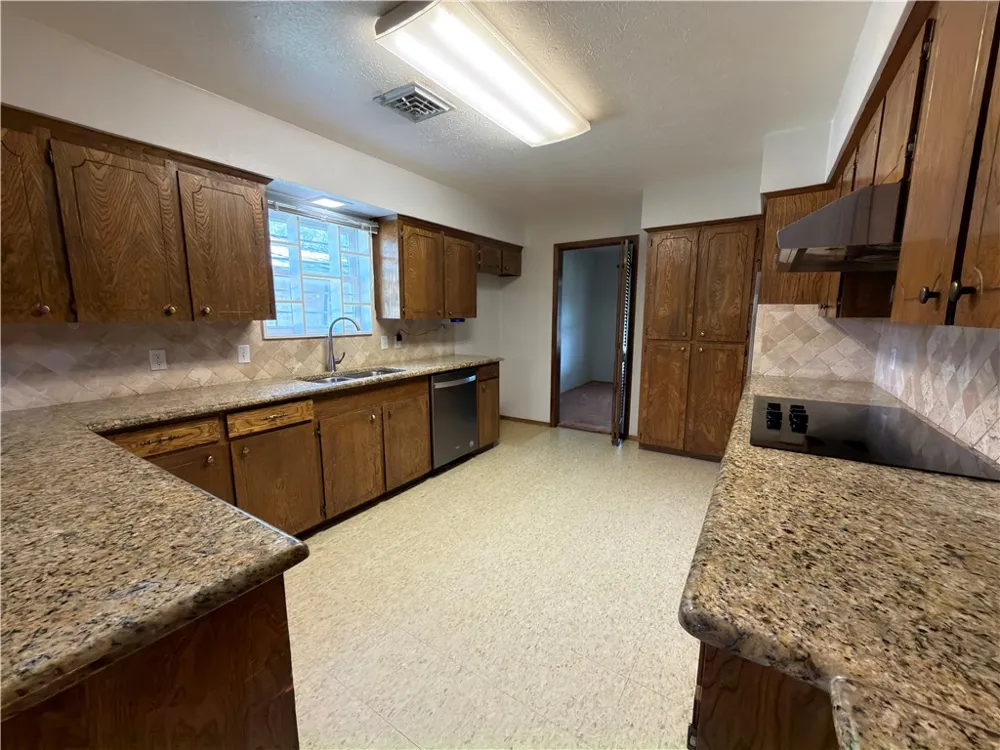 4302 Pecan Valley Drive Corpus Christi, TX 78413