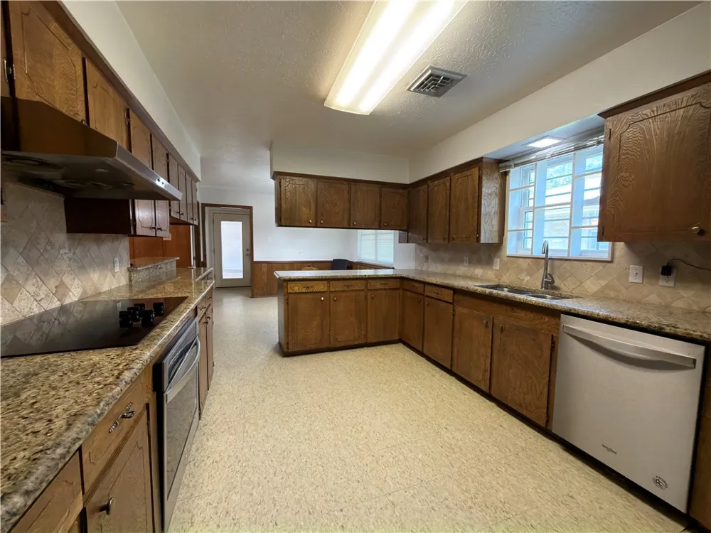 4302 Pecan Valley Drive Corpus Christi, TX 78413