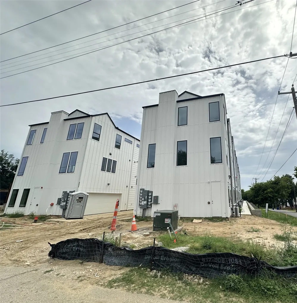 4635 Sylvester Street #101-108 Dallas, TX 75219