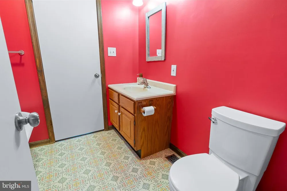 17613 KIRK LANE Rockville, MD 20853