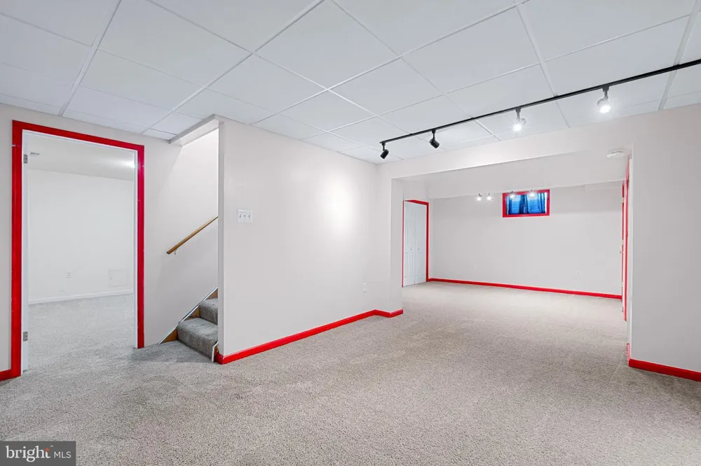 17613 KIRK LANE Rockville, MD 20853