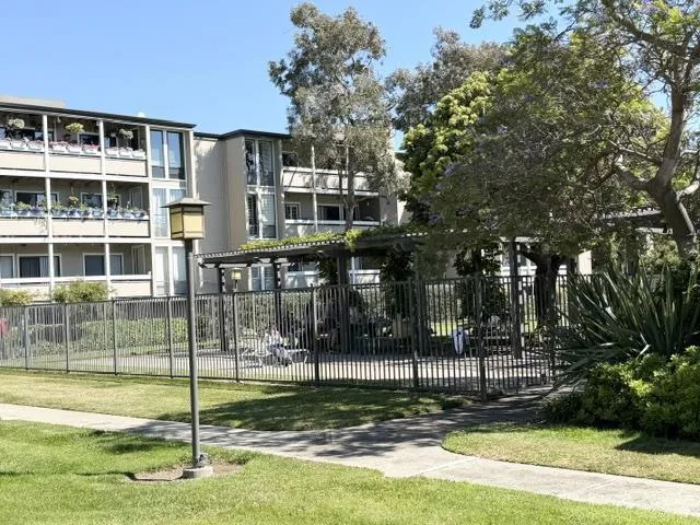1170 Foster City Boulevard #303 Foster City, CA 94404