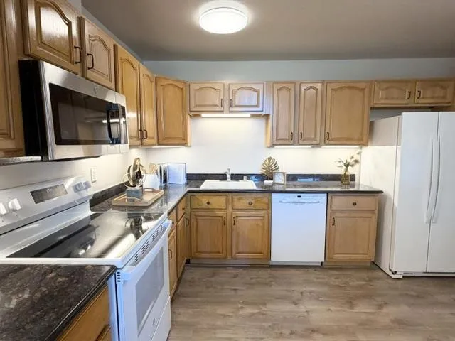 1170 Foster City Boulevard #303 Foster City, CA 94404