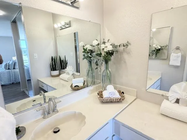 1170 Foster City Boulevard #303 Foster City, CA 94404