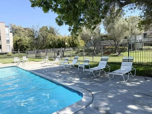 1170 Foster City Boulevard #303 Foster City, CA 94404