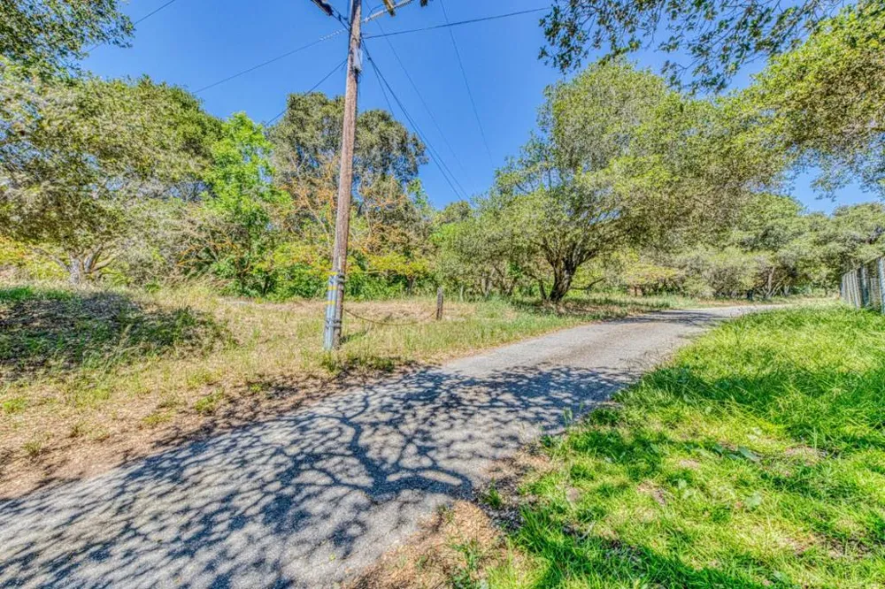 Maher Road Royal Oaks, CA 95076