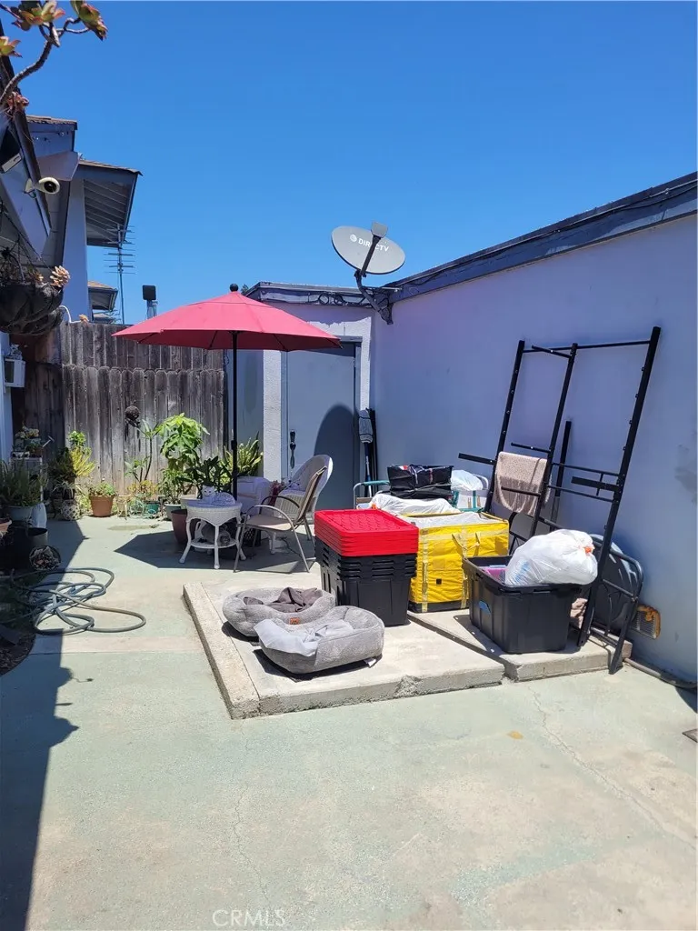 11063 Kibbins Stanton, CA 90680