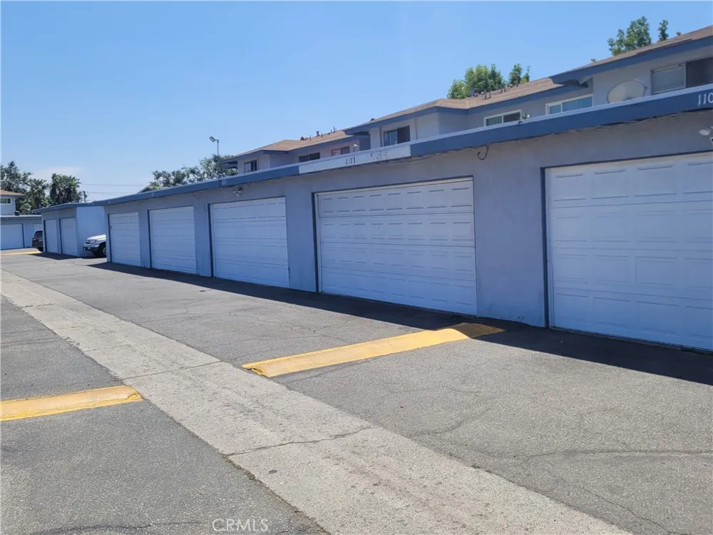 11063 Kibbins Stanton, CA 90680