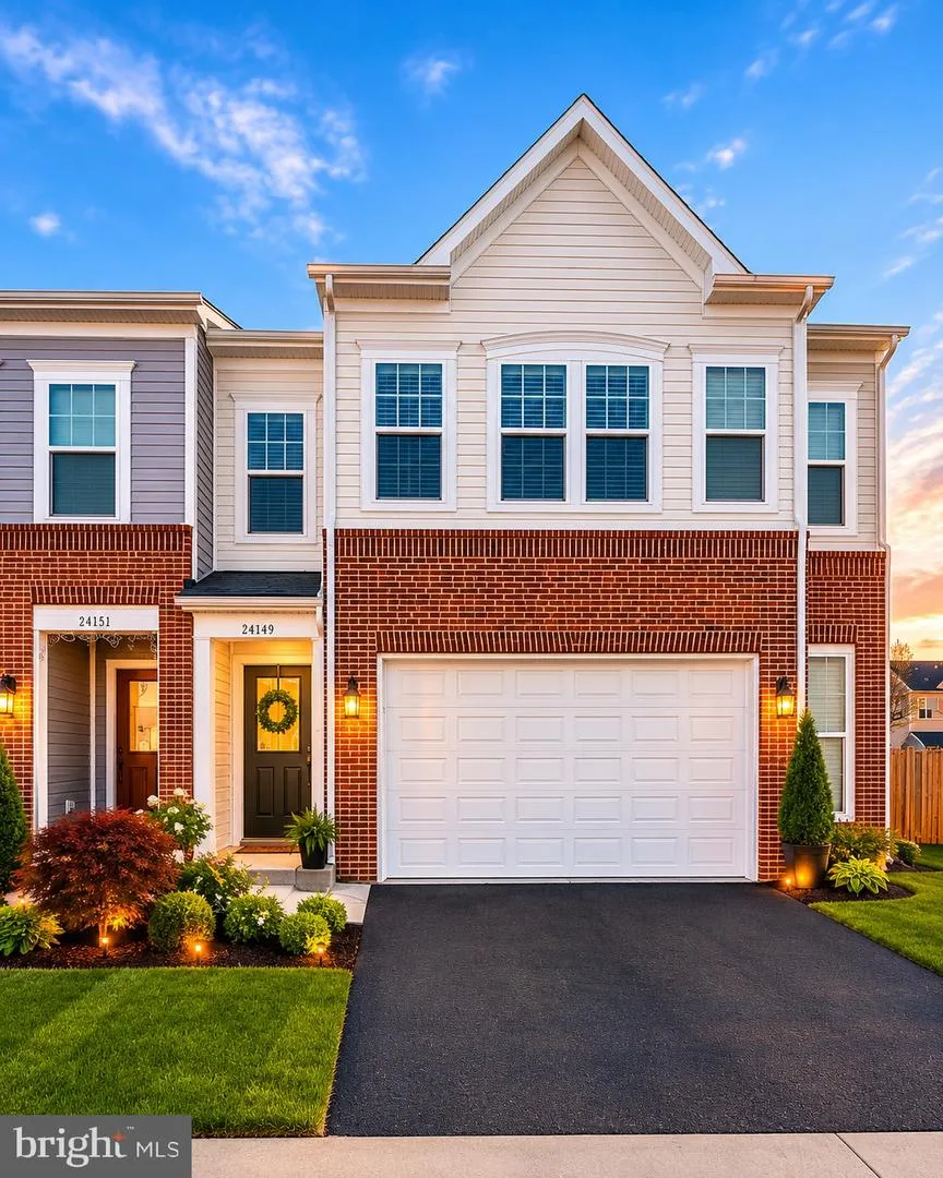 24640 GREYSTEEL SQUARE Aldie, VA 20105