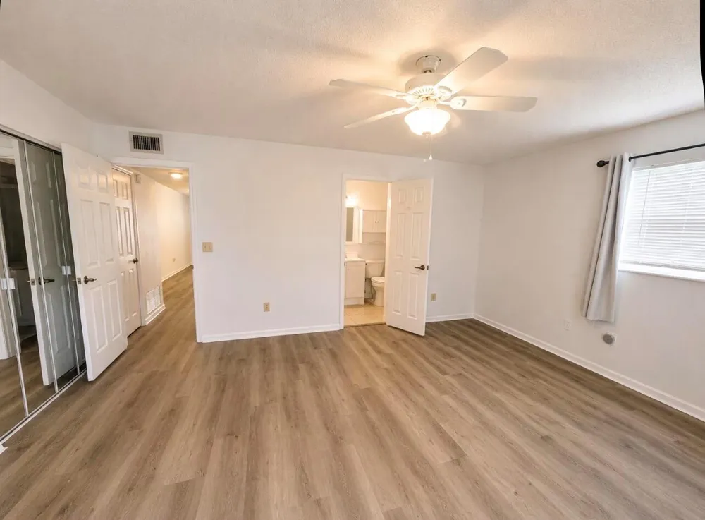 12 Vista Palm Lane Vero Beach, FL 32962