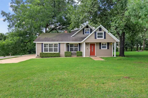4015 Lookout Drive