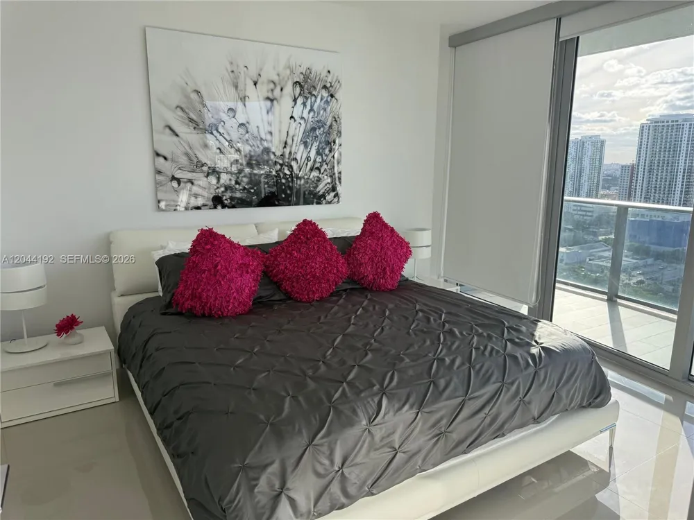 488 NE 18th St #2701 Miami, FL 33132