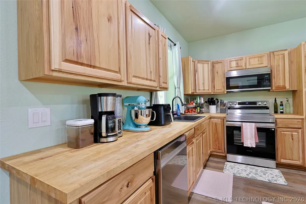 108531 S 4130 ROAD Checotah, OK 74426
