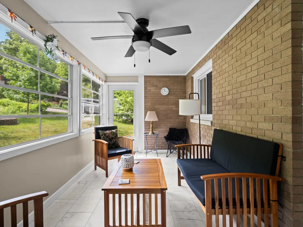 7370 Maple Terrace Avenue Peninsula Township, MI 49686