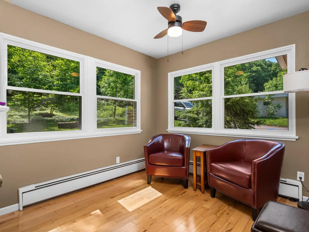 7370 Maple Terrace Avenue Peninsula Township, MI 49686