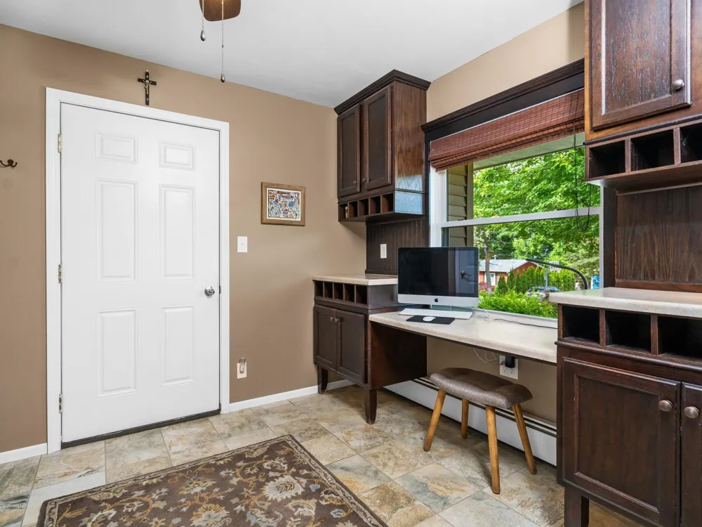 7370 Maple Terrace Avenue Peninsula Township, MI 49686