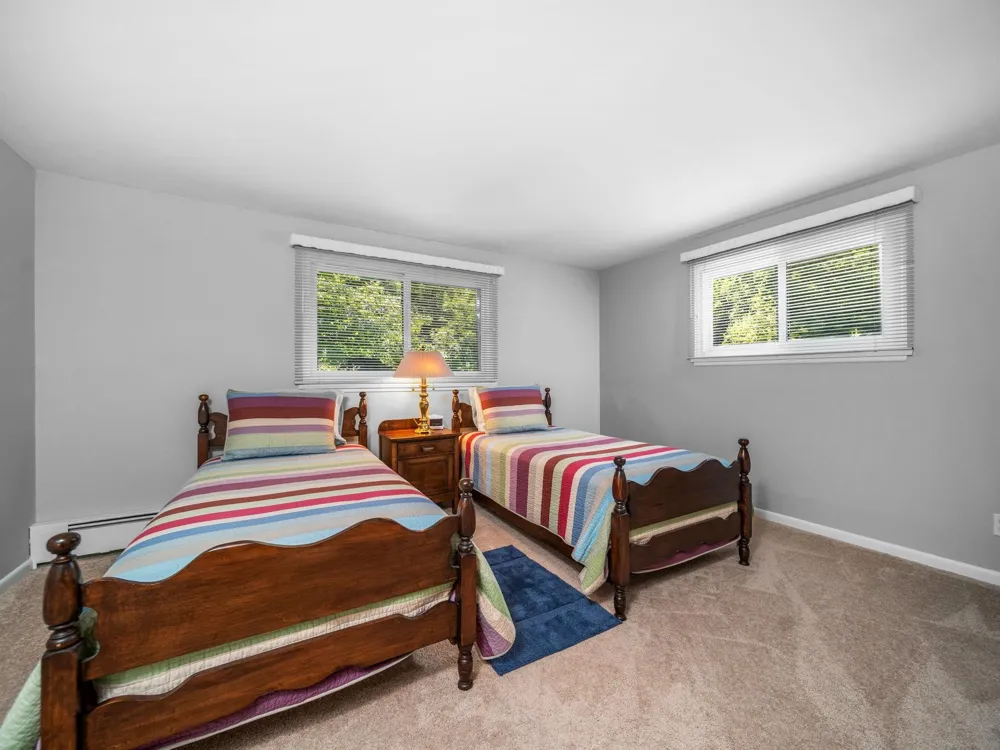 7370 Maple Terrace Avenue Peninsula Township, MI 49686