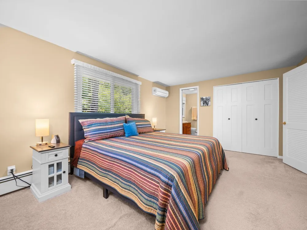 7370 Maple Terrace Avenue Peninsula Township, MI 49686