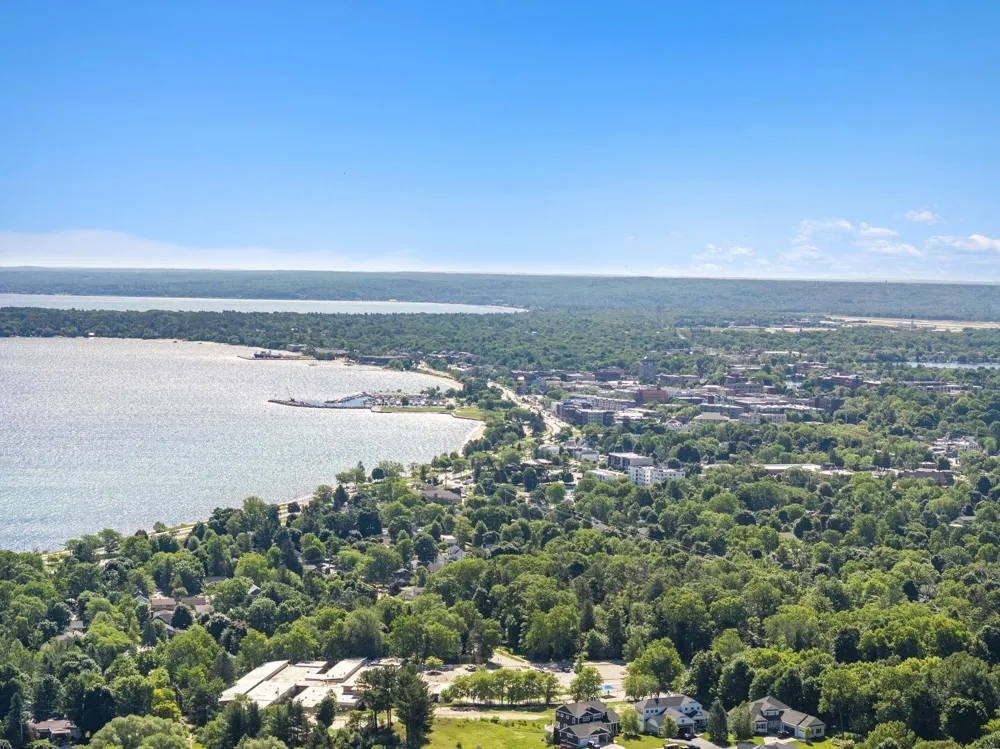 781 Wind Drift Drive Garfield Charter Township, MI 49684