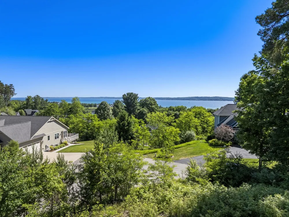 781 Wind Drift Drive Garfield Charter Township, MI 49684