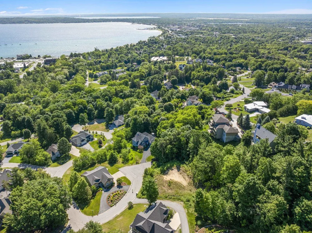 781 Wind Drift Drive Garfield Charter Township, MI 49684
