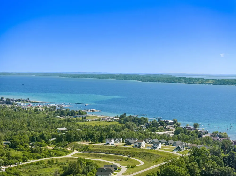 781 Wind Drift Drive Garfield Charter Township, MI 49684