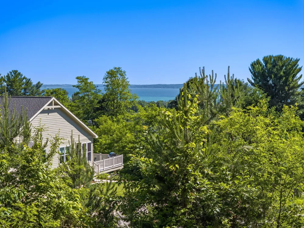 781 Wind Drift Drive Garfield Charter Township, MI 49684