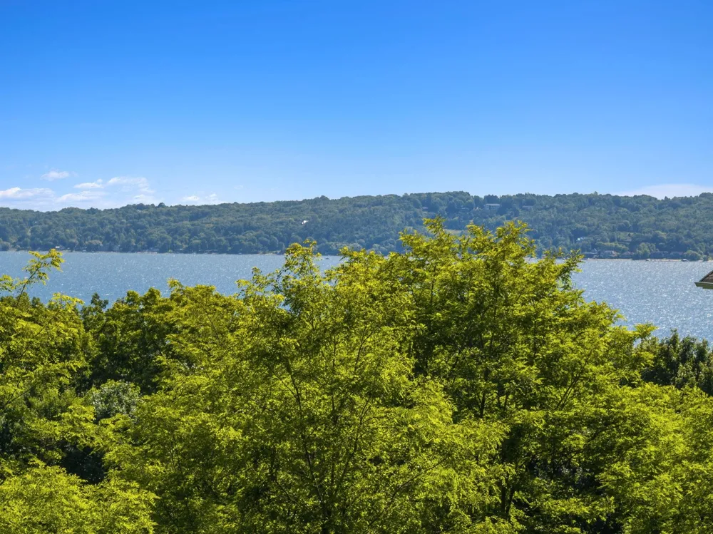 781 Wind Drift Drive Garfield Charter Township, MI 49684