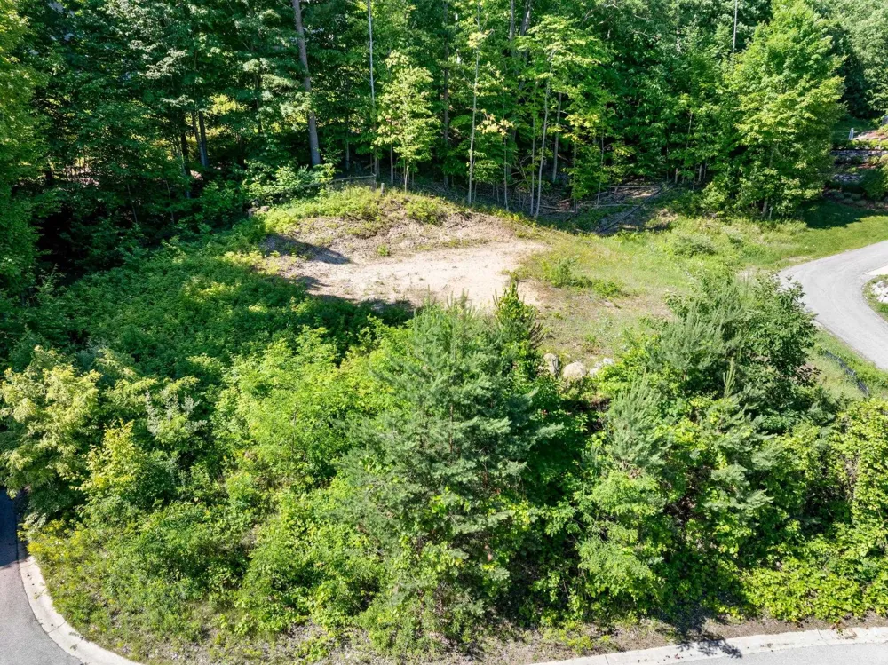 781 Wind Drift Drive Garfield Charter Township, MI 49684