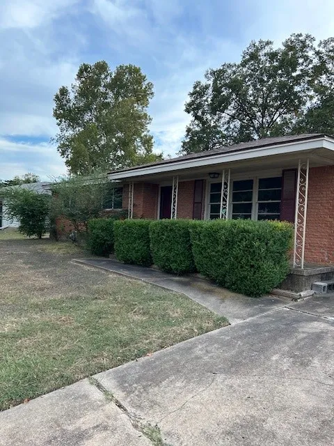 104 Emberwood Drive Robinson, TX 76706