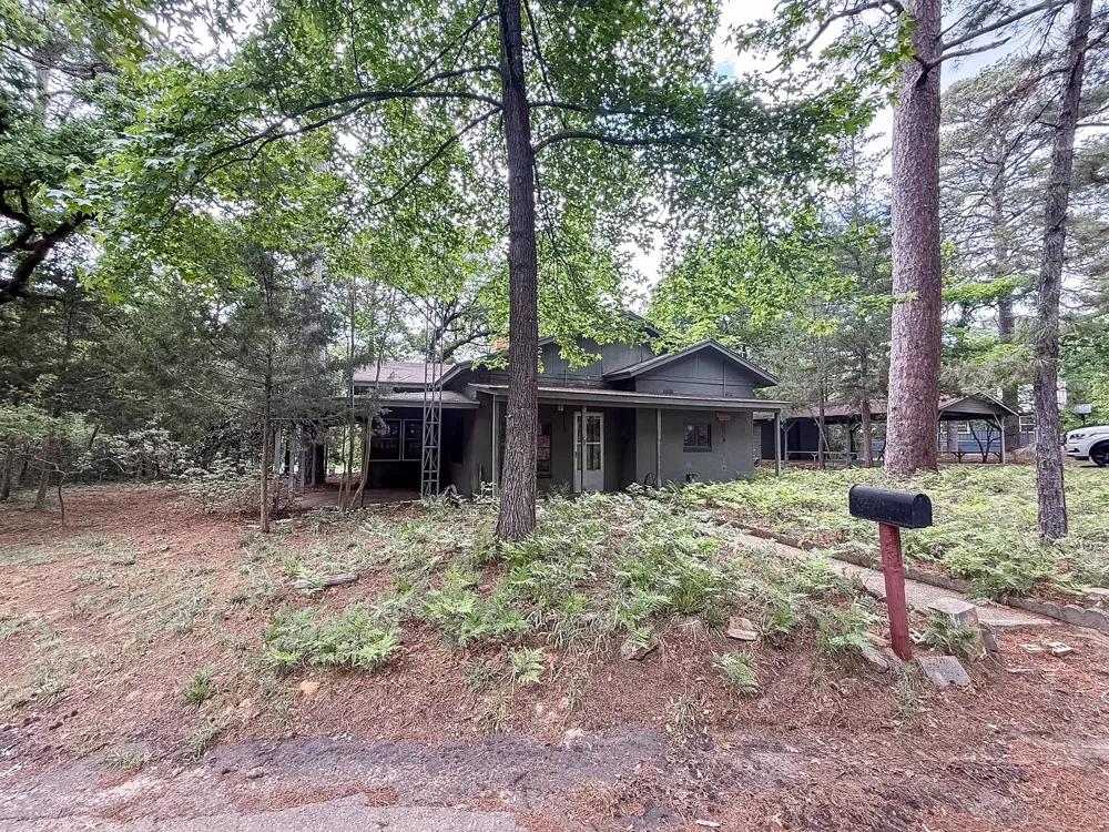 1036 Lake Franklin Dr Winnsboro, TX 75494